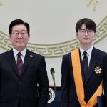 Game thủ Faker nhận Huân chương cao quý từ Tổng thống Hàn Quốc, sánh ngang Son Heung-Min avatar1767343389644 17673433902271703837643jpg 1