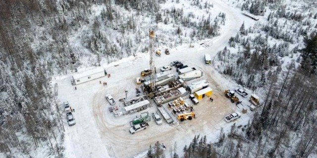 Phát hiện dưới cánh rừng Phát hiện dưới cánh rừng