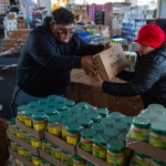 Buồn của nền kinh tế lớn nhất thế giới: Người kiếm nhiều tiền vẫn thấy nghèo, chật vật cả với chi phí trông trẻ, vì đâu? avatar1767947812913 1767947813247571004407png