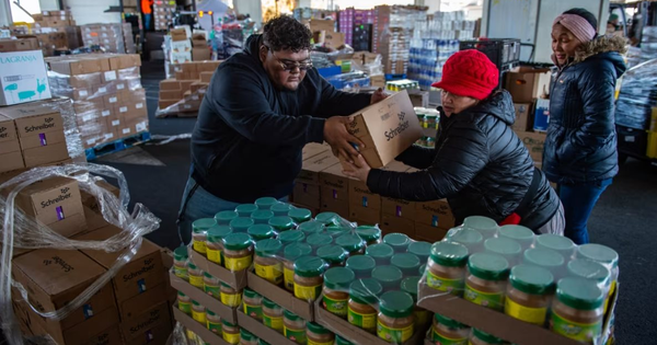 Buồn của nền kinh tế lớn nhất thế giới: Người kiếm nhiều tiền vẫn thấy nghèo, chật vật cả với chi phí trông trẻ, vì đâu? avatar1767947812913 1767947813247571004407png