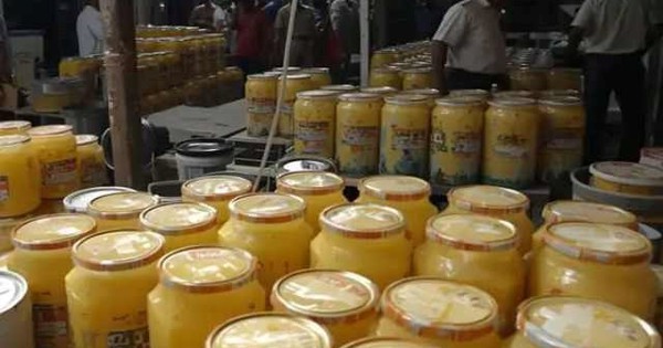 Nhận tin mật rồi đột kích một cơ sở, công an triệt phá đường dây sản xuất bơ giả từ hóa chất, tịch thu hơn 300kg sản phẩm pha trộn avatar1767969007298 17679690077831922040796jpg