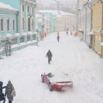 Moscow chìm trong bão tuyết: Giao thông tê liệt, hàng trăm chuyến bay bị ảnh hưởng avatar1768016715972 17680167162351634049718jpg