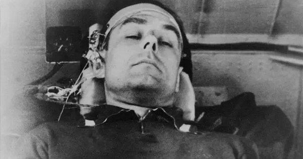 Lời trăn trối của phi hành gia trong lần truyền tin cuối cùng trước khi rơi xuống từ vũ trụ avatar1768204257871 1768204258237510903123jpg