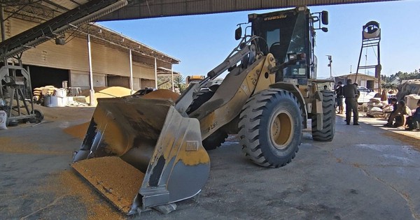 Cứu đồng nghiệp khỏi nguy hiểm, người phụ nữ bị máy xúc cán tử vong, chồng con nghe tin rồi ngã quỵ avatar1768454220432 17684542207461512180920jpg