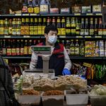 Phát hiện chủ tiệm tạp hoá chuyển khoản 354 lần cho khách hàng cũ tổng cộng 1 tỷ đồng, sau 10 năm mới báo công an avatar1768468356612 1768468383997163563606jpg