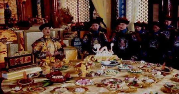 Thực hư chuyện hoàng đế Trung Quốc không được ăn quá 2 miếng mỗi món avatar1768871516072 17688715167552105143033png