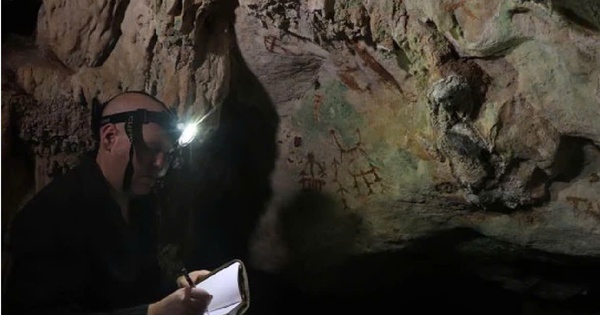 Phát hiện rúng động: Hình in bàn tay bí ẩn gần 68.000 năm tuổi trong hang động avatar1769144730159 17691447370311731372089jpg