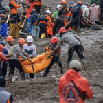 Sạt lở đất ở Indonesia khiến gần 100 người thiệt mạng và mất tích, người dân đào bới tuyệt vọng giữa biển bùn đặc quánh avatar1769309016275 17693090166892111090289png