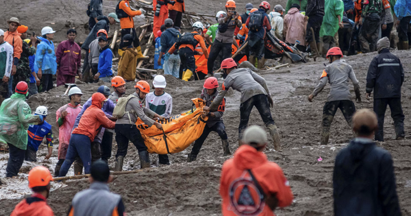 Sạt lở đất ở Indonesia khiến gần 100 người thiệt mạng và mất tích, người dân đào bới tuyệt vọng giữa biển bùn đặc quánh avatar1769309016275 17693090166892111090289png