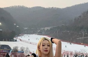 Bất chấp mùa đông, hot girl diện bikini thậm chí “cosplay bà tưng” khoe dáng dưới trời tuyết avatar1769439072574 1769439072965180884725jpeg