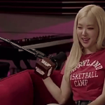 Rosé thừa nhận hẹn hò, dùng "chiêu độc" né paparazzi avatar1769672600904 17696726033141209054859 0 0 327 624 crop 17696726208751448279849gifpng