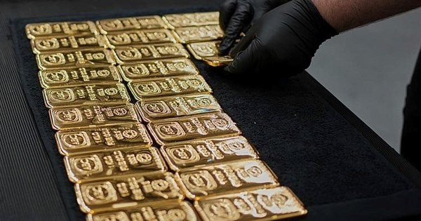 Không chỉ Việt Nam, dân nước láng giềng cũng vẫn xếp hàng mua vàng ngày giá lao dốc: Người đợi 6 tiếng mới đến lượt, người ra về tay không vì hết hàng avatar1770094141491 1770094141817944239860jpg