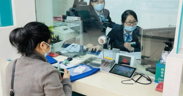 Người phụ nữ rút gần 9 tỷ đồng tiền tiết kiệm để làm đám cưới cho cháu trai, nhân viên ngân hàng bí mật báo cảnh sát: "Cháu bà khẳng định chưa có bạn gái" avatar1770179805774 17701798060021673531280png