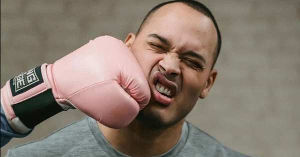 Chủ quán ramen... tự đấm vào mặt mình để chiếm đoạt 1,7 triệu yên avatar1770459195340 17704591956341013977727jpg