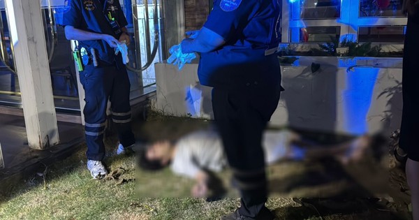 Người đàn ông đột nhiên rơi xuống từ tầng 4 khách sạn lúc 3 giờ sáng, hiện trường nhiều bí ẩn avatar1770870644332 17708706446541359903895jpg