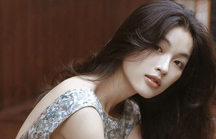 Nhan sắc kinh diễm như sao thập niên 90 của cô gái được nhạc trưởng trẻ nổi tiếng Việt Nam cầu hôn avatar1770881419620 1770881419912277630077jpg