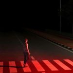 Không phải quảng cáo phim kinh dị, một đô thị Đan Mạch sử dụng đèn đường màu đỏ vì một lý do rất nhân văn avatar1770900371816 1770900372352857674552jpg