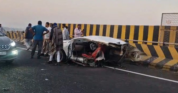 Ô tô vỡ làm đôi khi đâm vào dải phân cách, 3 người tử vong avatar1771211421733 17712114220541859304894jpg