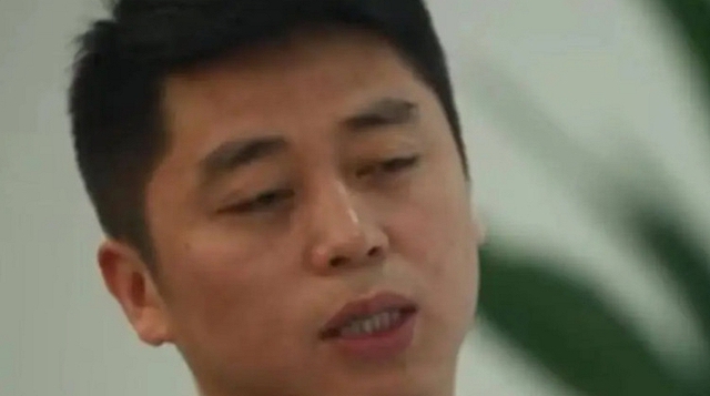 Sáng gửi tiết kiệm 2,4 tỷ đồng, đến trưa khách nhận thông báo bị trừ 751 triệu liền báo ngân hàng, đến chiều tài khoản còn 70.000 đồng- Ảnh 1.