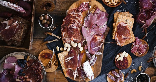 Vì sao người châu Âu thích các món thịt hun khói? avatar1771548497632 1771548497856988629416jpg