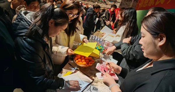 Đầu tư vàng thắng lớn, chủ chuỗi siêu thị chi 50 tỷ đồng chia thưởng cho nhân viên: "Tăng thu nhập cho họ là niềm vui của tôi" avatar1771642639301 1771642639622225205910jpeg