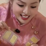 Hot girl "trứng rán" khoe lì xì cho con toàn vàng miếng, nhìn sấp tiền mừng tuổi 500k mà chỉ biết ước avatar1771687046500 1771687046877399506536jpg