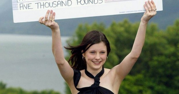 Cô gái 16 tuổi nhận giải độc đắc: "Trúng xổ số không khiến tôi hạnh phúc hơn" avatar1771758586734 17717585871111809409378png