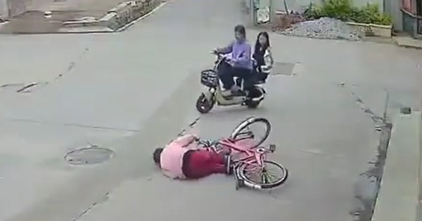 Giúp đỡ cụ bà ngã xe đạp, 2 học sinh bị đòi bồi thường 844 triệu đồng avatar1771825243676 17718252439581012568304jpg