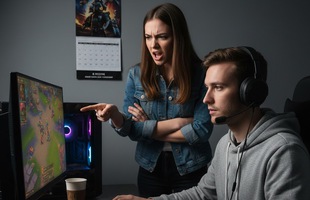 Cuộc đời game thủ: Chẳng ai cô đơn đến thế, cho đến khi crush gửi tin nhắn... đòi chia tay vì game avatar1772003726088 177200372663294293306 81 0 721 1024 crop 1772003756811310310773jpg