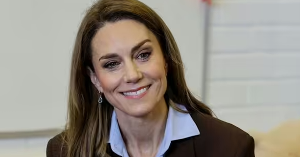 "Cảm xúc thật" của Vương phi Kate dành cho chị em Công chúa Beatrice - Eugenie: Thân thiết hay cảnh giác? avatar1772008595854 1772008596260795950318png