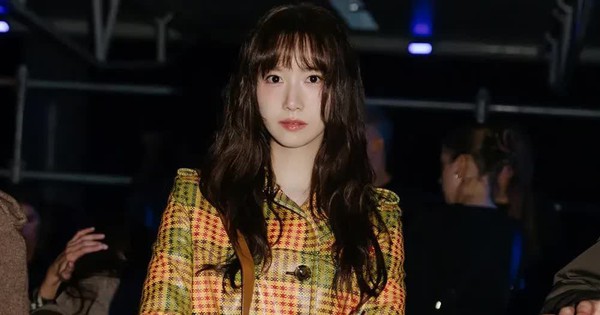 YoonA tỏa sáng rực rỡ tại Tuần lễ thời trang London avatar1772180790574 17721807911411475761215 0 0 524 1000 crop 1772180840435344535487jpeg