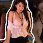 Vượt mọi đối thủ, bộ ảnh “nhân viên văn phòng” của hot girl này trở thành "album quốc dân" được fan săn lùng avatar1772182932811 1772182964402111010484jpeg