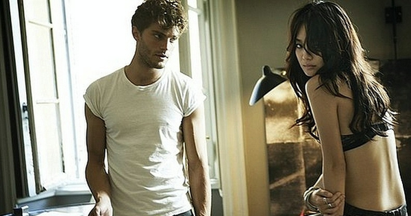 "Bỏng mắt" ngắm ảnh của Shin Min Ah và tài tử 50 Sắc Thái avatar1772371514176 1772371515542575968515 0 0 314 600 crop 17723717475651849780002png