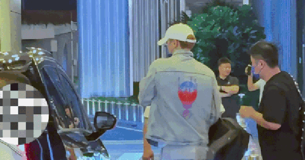 Chuyện nguy hiểm gì đang xảy ra với “anh sếp” showbiz? avatar1772463045435 1772463047176469527149 0 0 209 400 crop 177246317803528680896gifpng