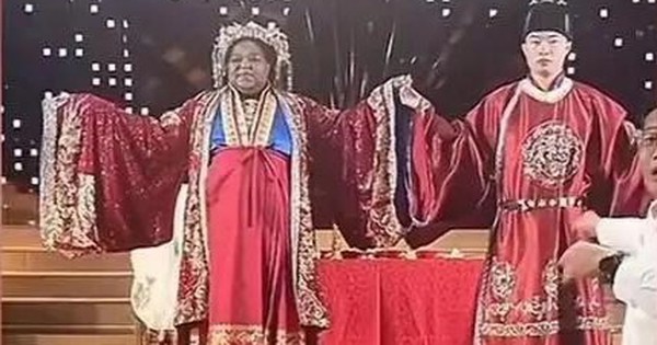 Chú rể Trung Quốc cưới cô dâu Mỹ hơn 20 tuổi: Tin đồn "10 triệu USD" và biểu cảm "gây bão" của mẹ chồng avatar1772464552217 1772464552829235374827jpeg