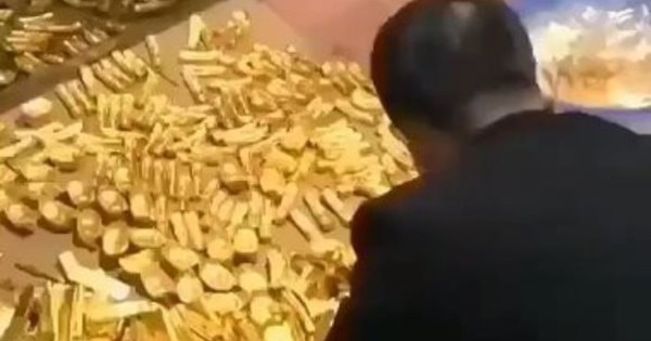 Phát hiện một vali đầy vàng trị giá hơn 17 tỷ đồng nằm chơ vơ giữa nơi nghìn người qua lại: Cảnh sát mở cuộc điều tra khẩn avatar1772513953528 1772513953914960728483jpg