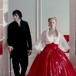 Giải mã 9 chi tiết ẩn trong Đồi Gió Hú: Phòng ngủ mang màu da nữ chính, tại sao bức tường lại "đổ mồ hôi"? avatar1772604762643 17726047646971717251740 31 0 450 800 crop 17726048129631036468318gifpng