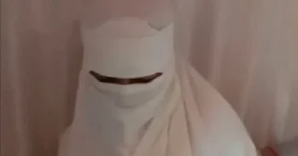 Cô dâu 20 tuổi ngất xỉu khi nhìn thấy nhan sắc của chú rể 69 tuổi avatar1772614356215 1772614358050764533477png