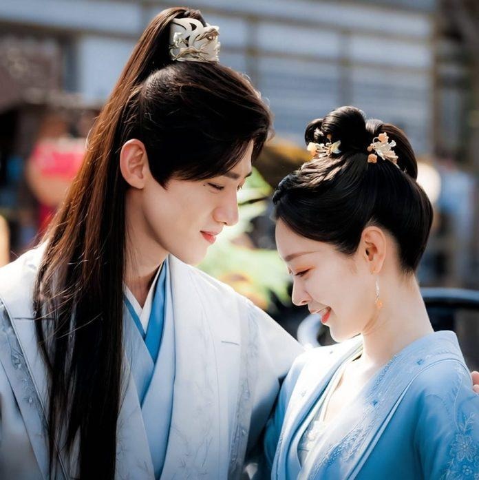 Không phải 1, có đến 2 cặp chị - em cực phẩm showbiz đã