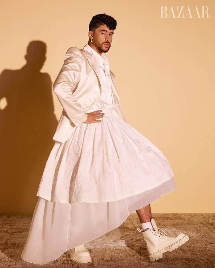 Gu thời trang cá tính của Bad Bunny.