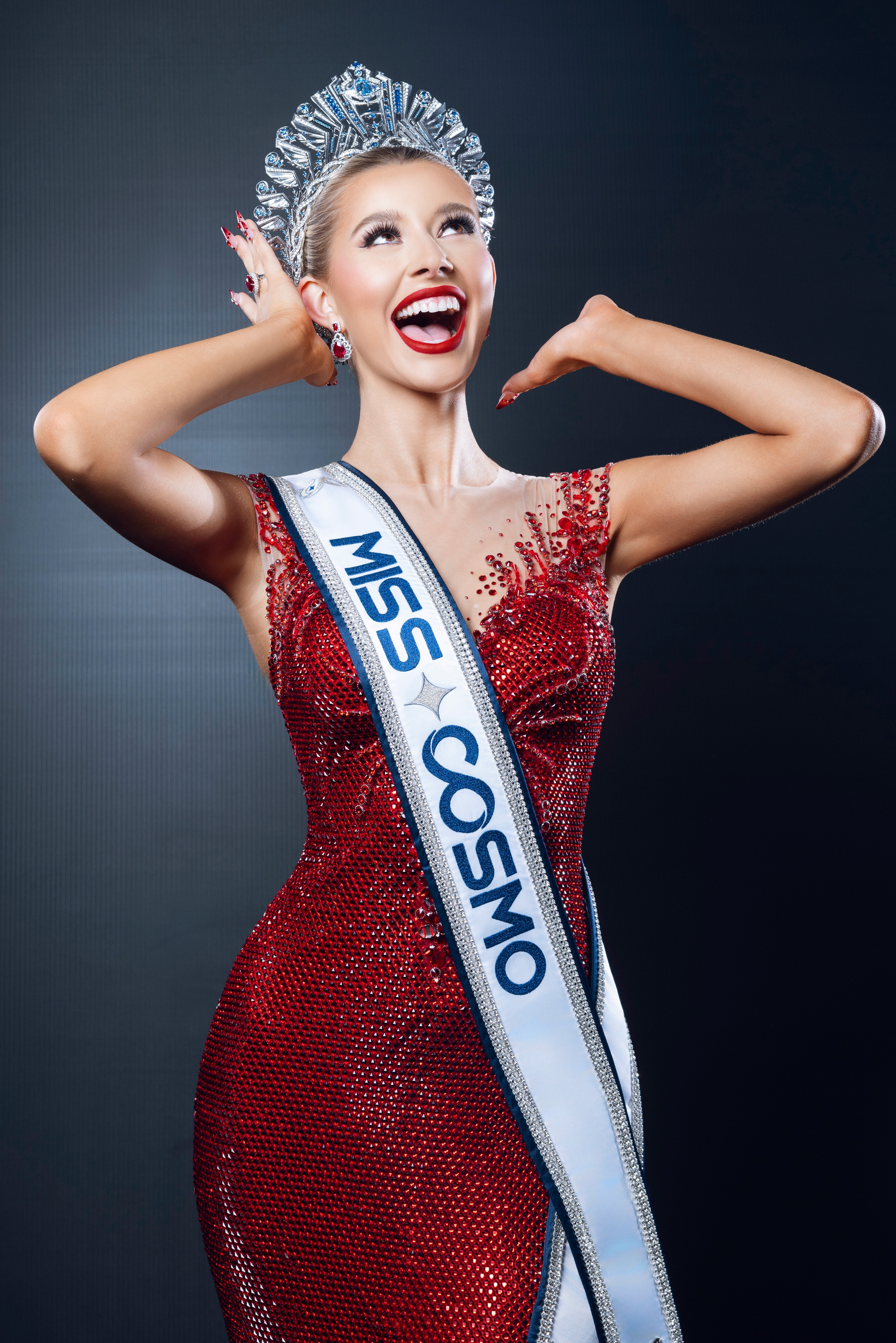 Người đẹp Mỹ đăng quang Miss Cosmo 2025, nhờ đâu?- Ảnh 2.