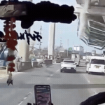 Video cận cảnh khoảnh khắc cần cẩu đổ sập xuống đường ở Thái Lan khiến 2 người tử vong ban sao cua gia toc giau nhat the gioi 28 1768469416991360742663gifpng