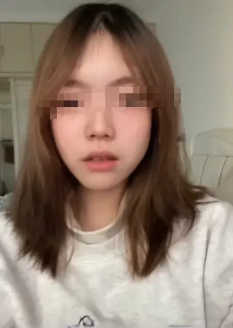 Hẹn hò qua mạng, nữ streamer bị