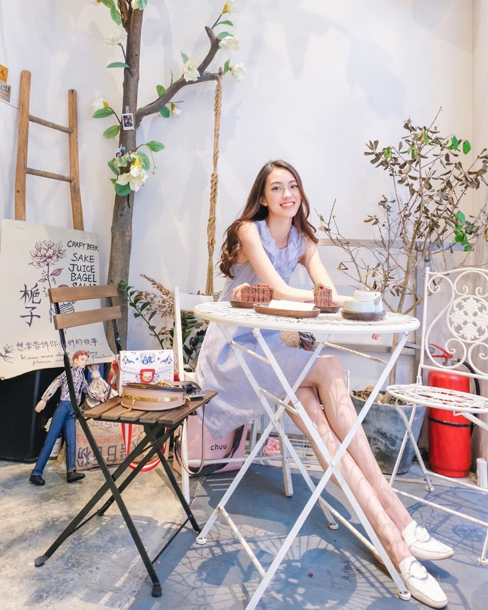 "Nữ thần chân dài" bí mật cưới người tình lâu năm bb49rahm8 ps koxvvxndflysc69rhxhgzcciygxaie 1770709078456706278721 1770716639289 1770716639485364841074