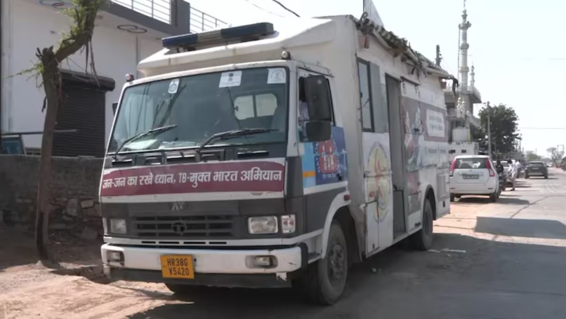 Ấn Độ lập trại y tế dã chiến, xét nghiệm diện rộng sau khi 7 trẻ tử vong liên tiếp chỉ sau 48 giờ phát bệnh- Ảnh 2.