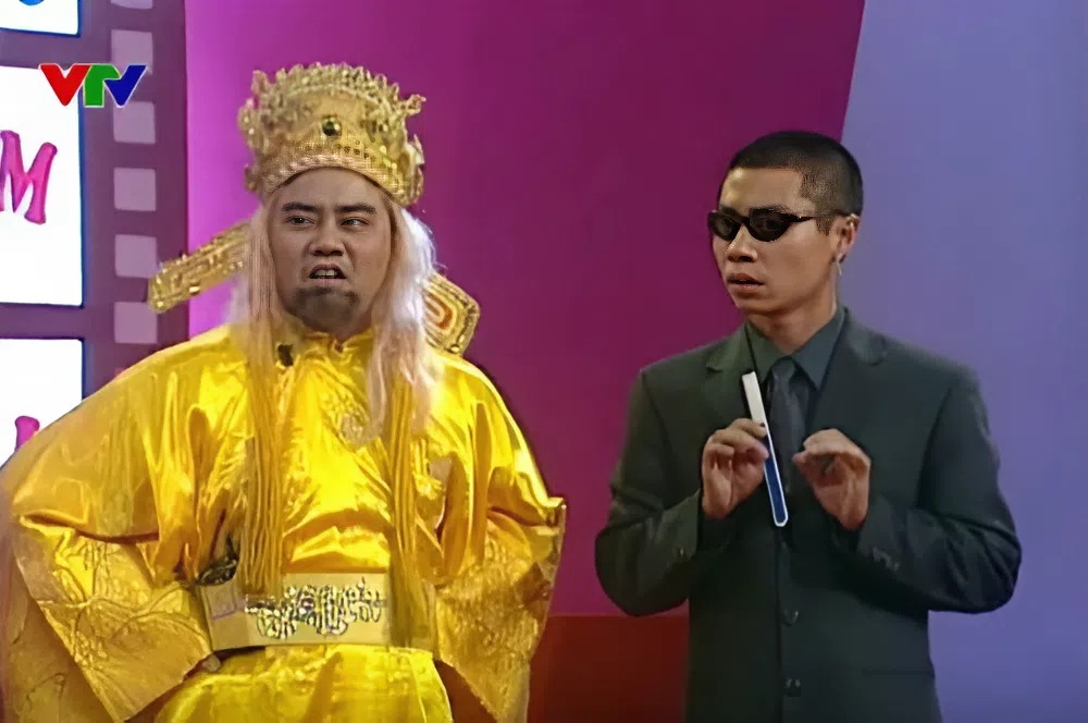 Nam NSND, đại tá lấy vợ diễn viên kém 13 tuổi, sở hữu biệt thự mặt tiền 4 tầng ở đường Xuân Đỉnh- Ảnh 1.