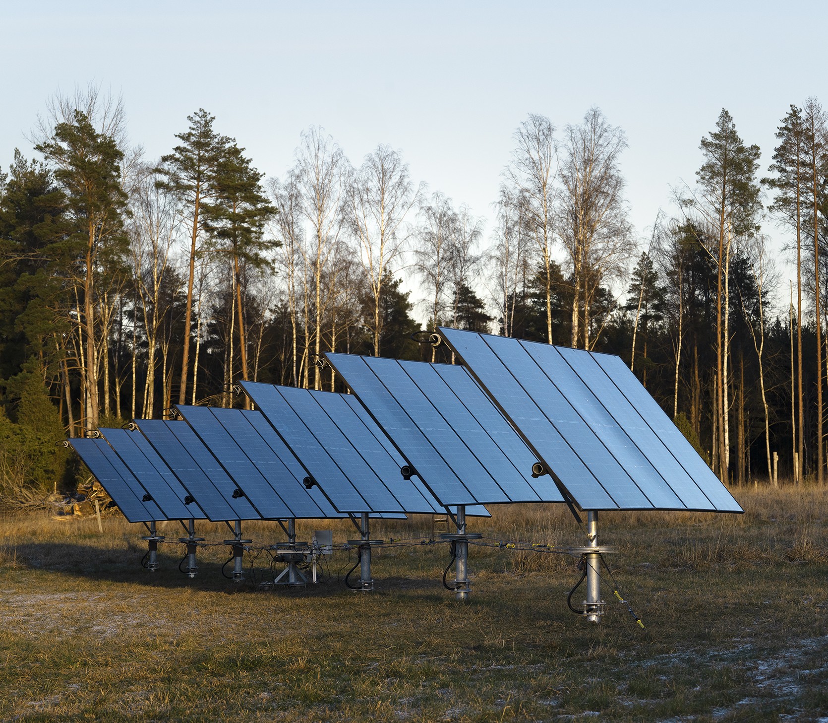 Phát minh VajaTrack của Thụy Điển đang dậy sóng ngành pin mặt trời nằm ngang toàn cầu- Ảnh 1.