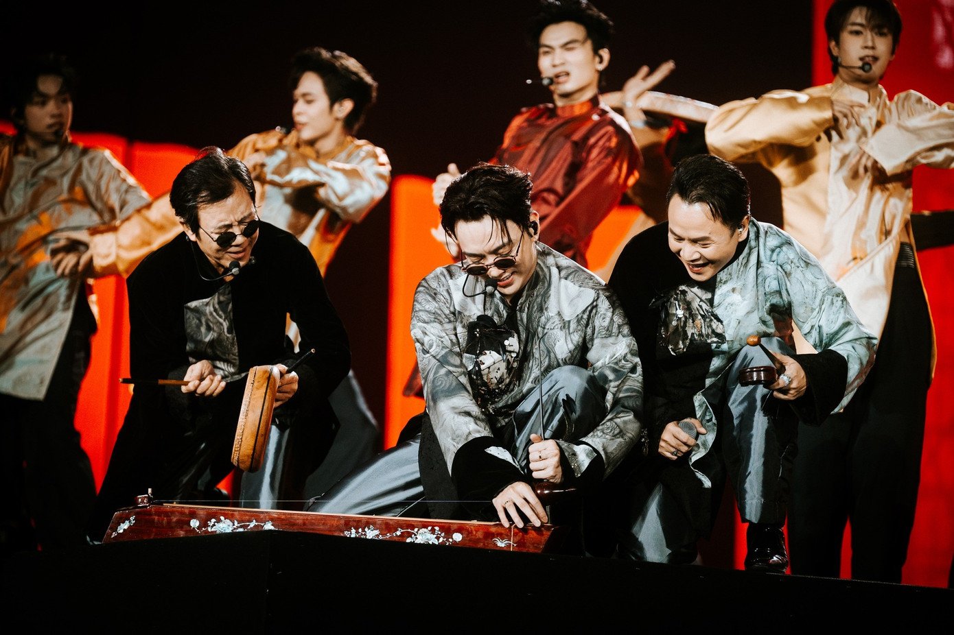 Soobin và Quốc Thiên làm show cá nhân và bán