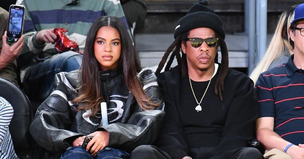 Ngoại hình gây tranh cãi của con gái Beyoncé bl4 1765527537281 1765527538132525418240 39 7 700 1270 crop 17655276196341717298987jpg