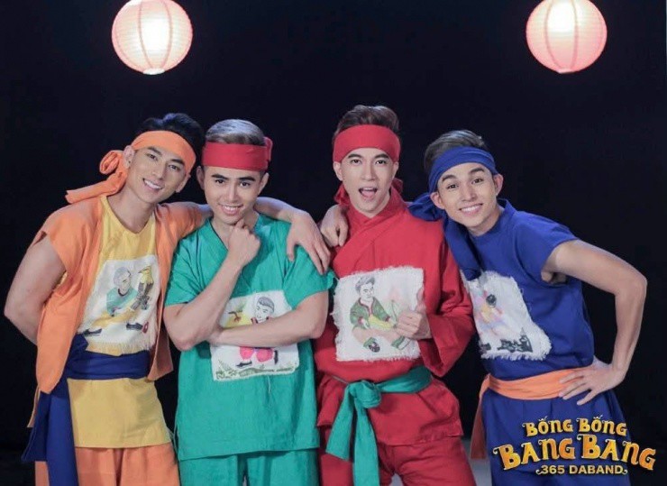 Nhạc sĩ Only C (phải) lên tiếng vụ MV Bống Bống Bang Bang bị xóa sổ.